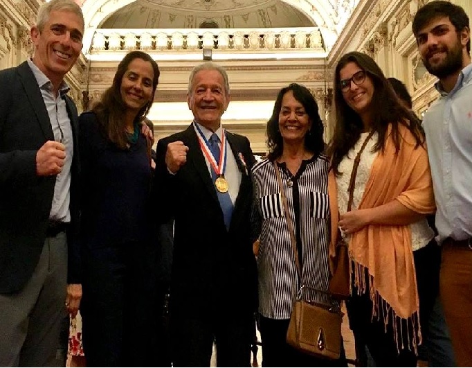 Grande mestre Robson Gracie  homenageado com a medalha Pedro Ernesto