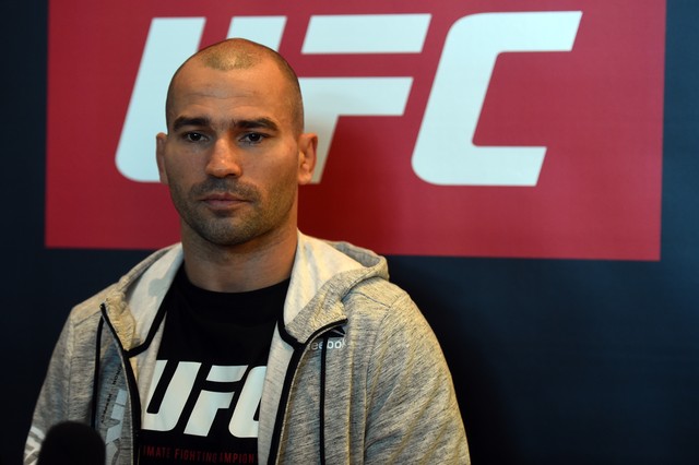 Artem Lobov diz que, se Zubaira Tukhugov for demitido do UFC, ele tambm pedir para sair