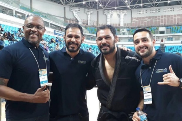 Atravs de Confederao, Minotouro cita a importncia do MMA amador no Brasil