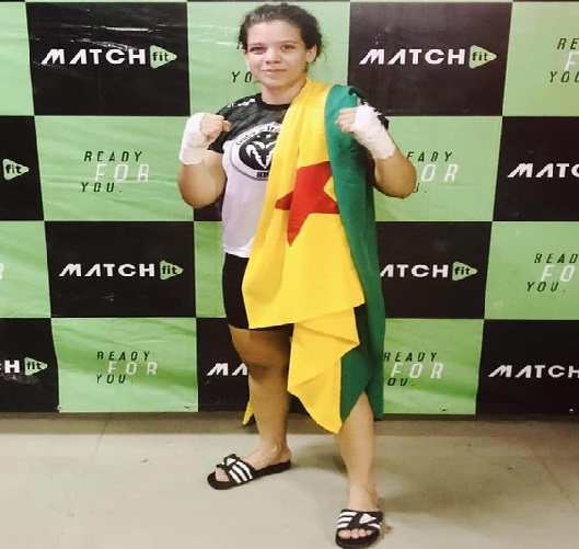 Acreana estreia com vitria no MMA profissional em evento no Recife