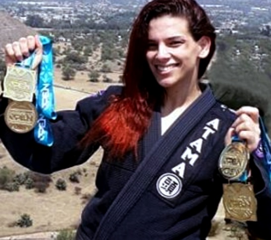 Embalada, Cludia do Val alcana primeiro lugar no ranking da IBJJF